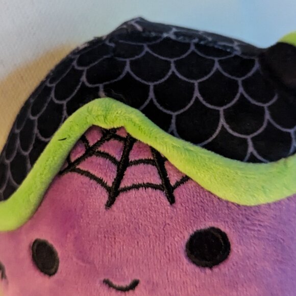 NWT 5" Yvonne Haunted House Squishmallows Halloween JOL Bats Spider Plush Toy - Picture 4 of 10